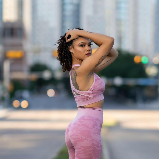 Rebel Seamless Sports Bra (Camo Pink) - Live Evolutionary